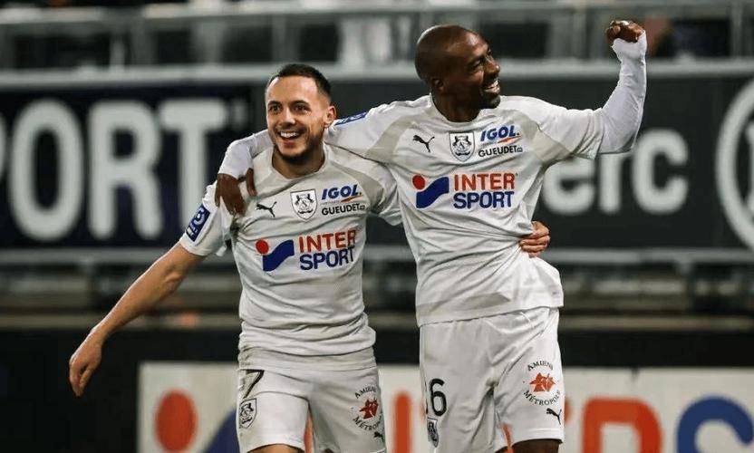 aoa体育课程-包含摩纳哥客场不敌甘冈，遭遇失利落后的词条