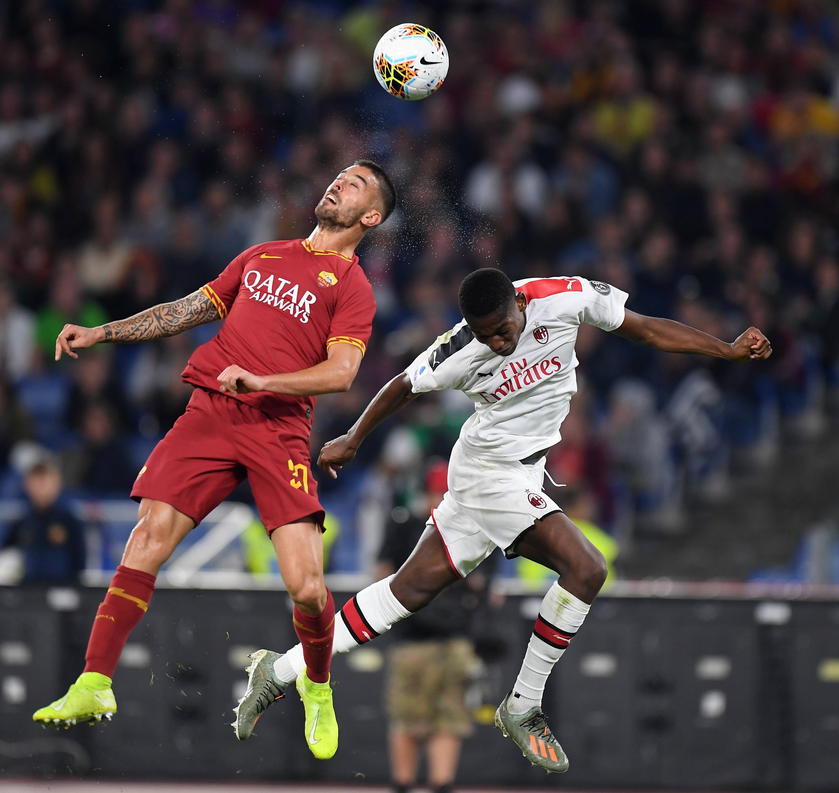 AC米兰客场取胜,继续领跑意甲(ac米兰客场取胜,继续领跑意甲球员) AC米兰客场取胜,继续领跑意甲(ac米兰客场取胜,继续领跑意甲球员)