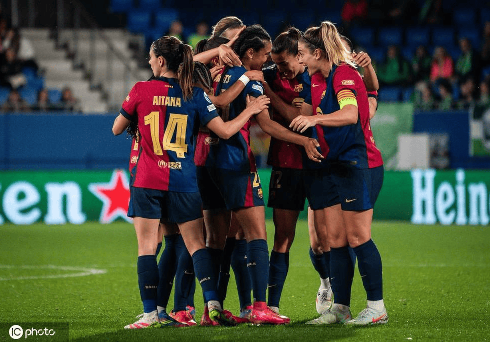 关于加拿大女足队遭遇大比分惨败，无缘晋级的信息