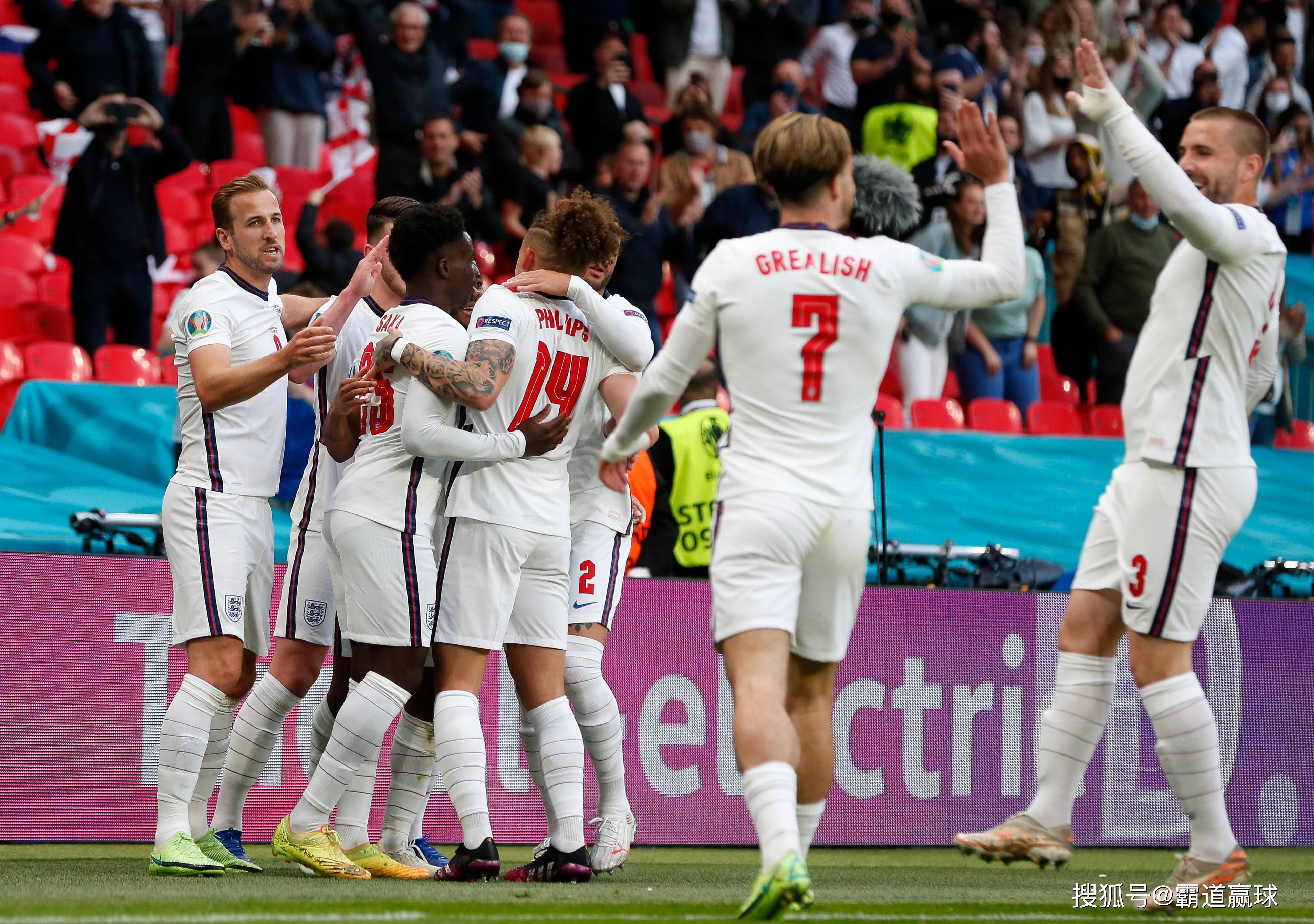 aoa体育培训-英格兰逆转瑞士，晋级半决赛