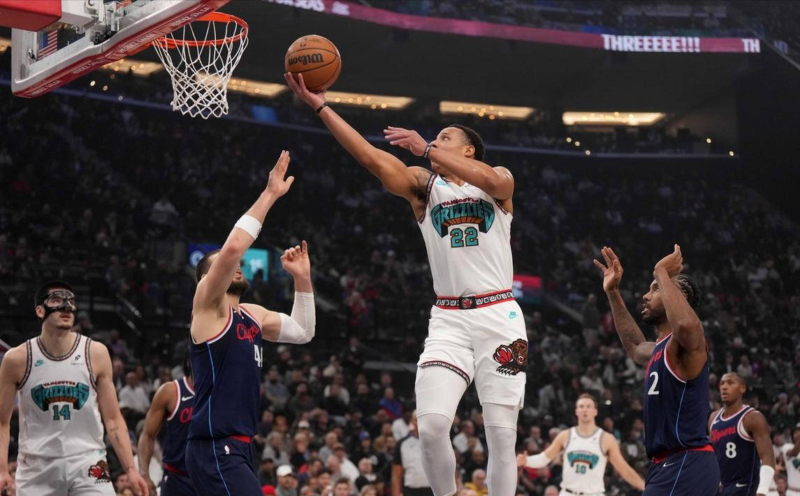 aoa体育-快船后卫成为新赛季最大惊喜，表现抢眼的简单介绍