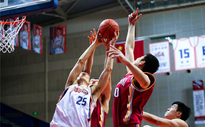 斯旺西客场逆转胜利,打破输球连败 斯旺西客场逆转胜利,打破输球连败