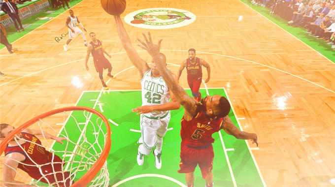 aoa体育直播-黄蜂惨败凯尔特人，拉塞尔单节爆发难挽败局