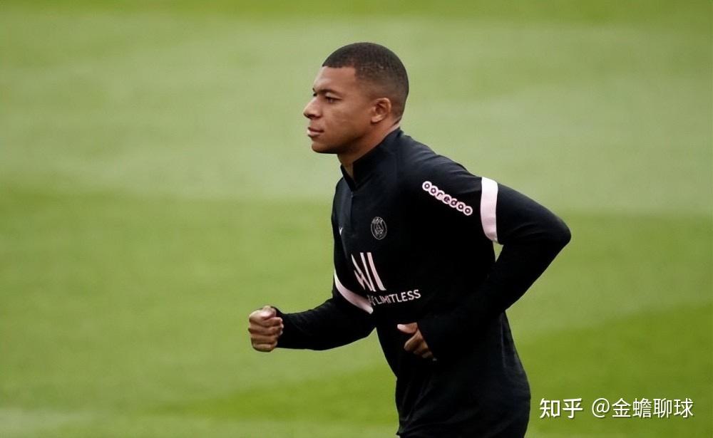 克莱蒙主教练的言论引起了争议 克莱蒙主教练的言论引起了争议