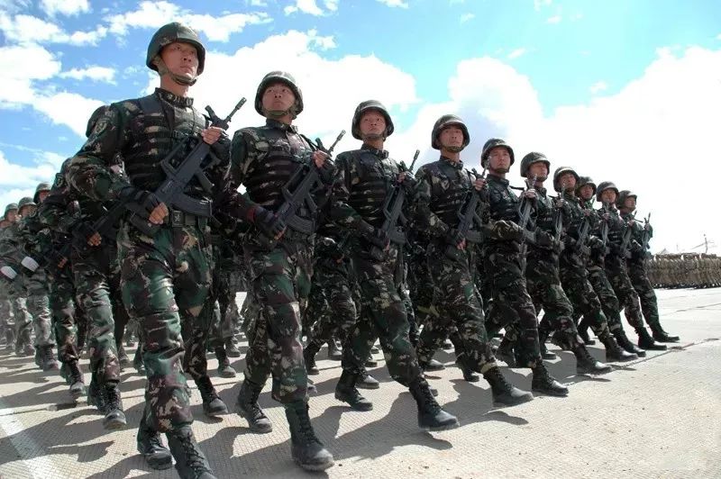 aoa体育馆-铁血军团！比赛中球队展现出的坚强作风鼓舞人心