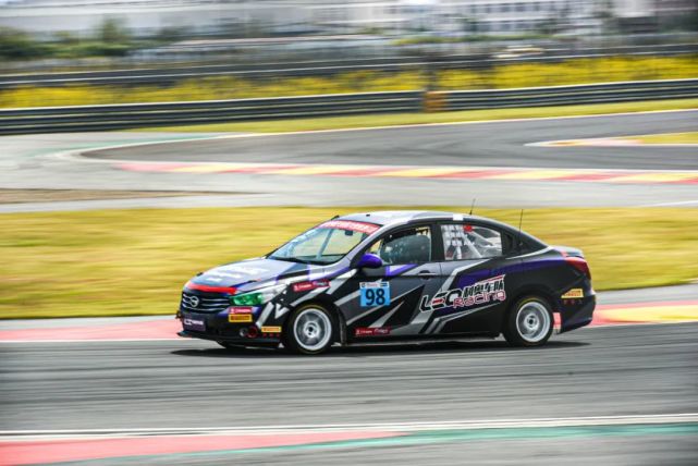 aoa体育馆-瞬间爆发：比赛高潮迭起，火花四射的简单介绍