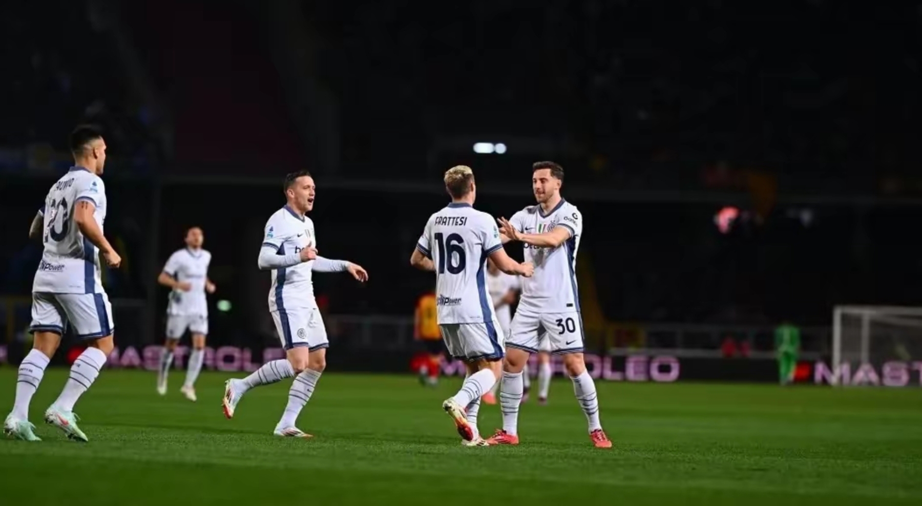 关于意甲赛场上一场胜利让球队晋级联赛下一轮的信息 关于意甲赛场上一场胜利让球队晋级联赛下一轮的信息