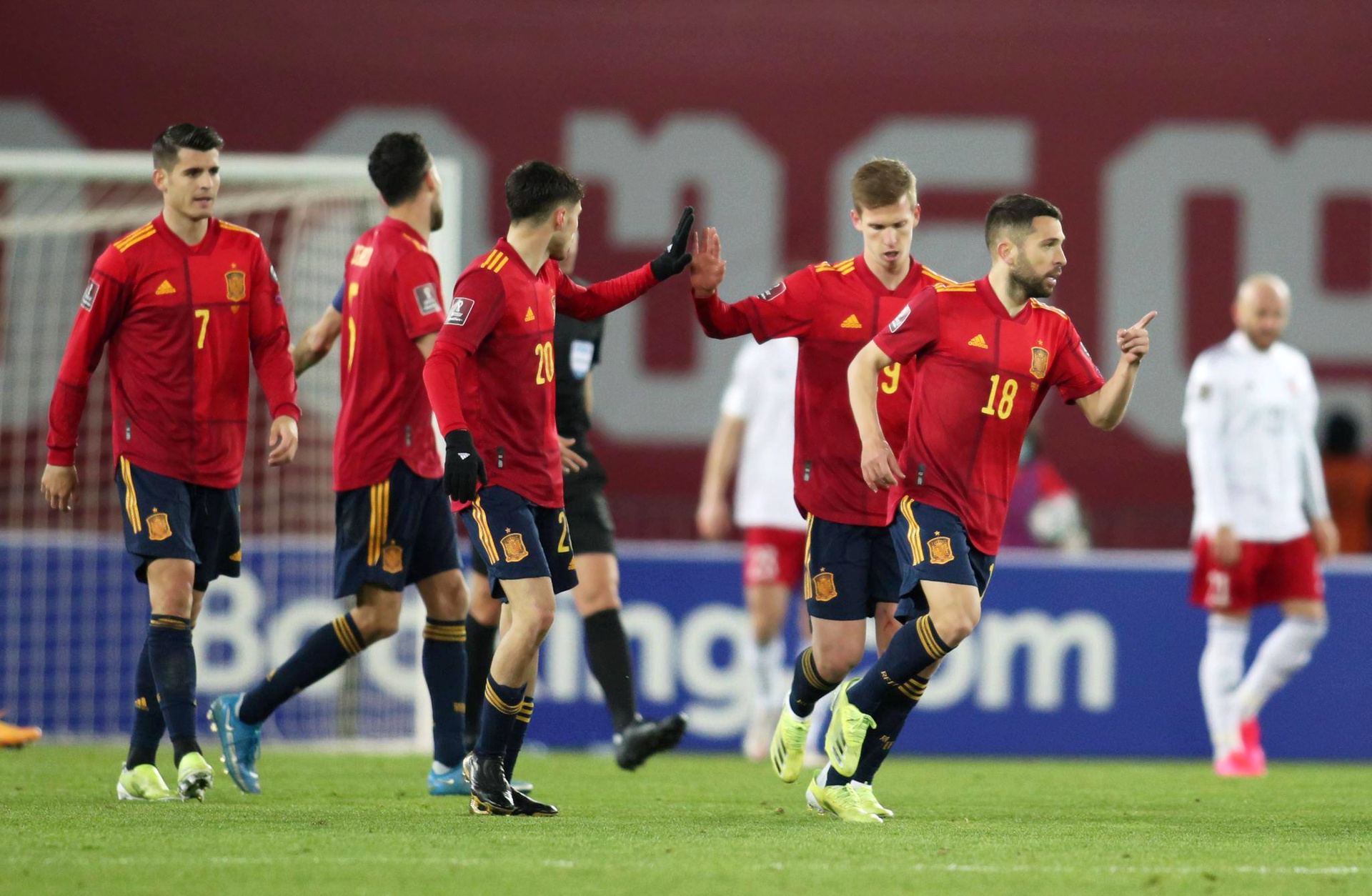 瑞士队士气高昂,力克对手晋级欧洲杯八强 瑞士队士气高昂,力克对手晋级欧洲杯八强