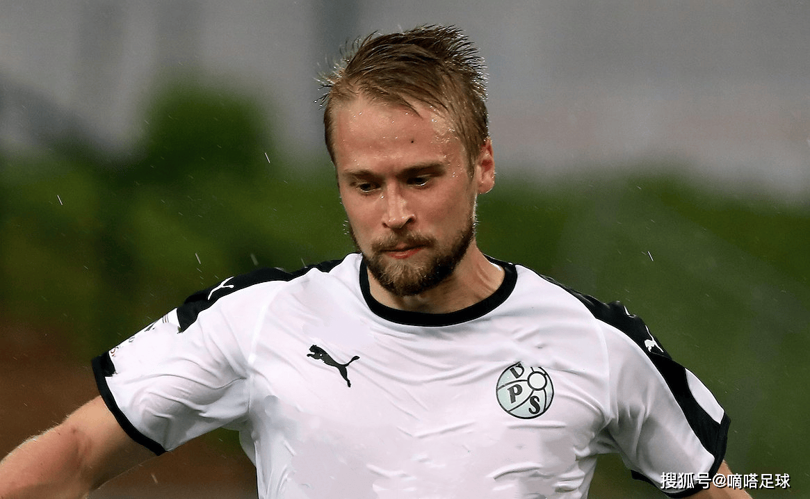 aoa体育活动-包含柏林赫塔在客场不敌对手，争四形势不乐观的词条