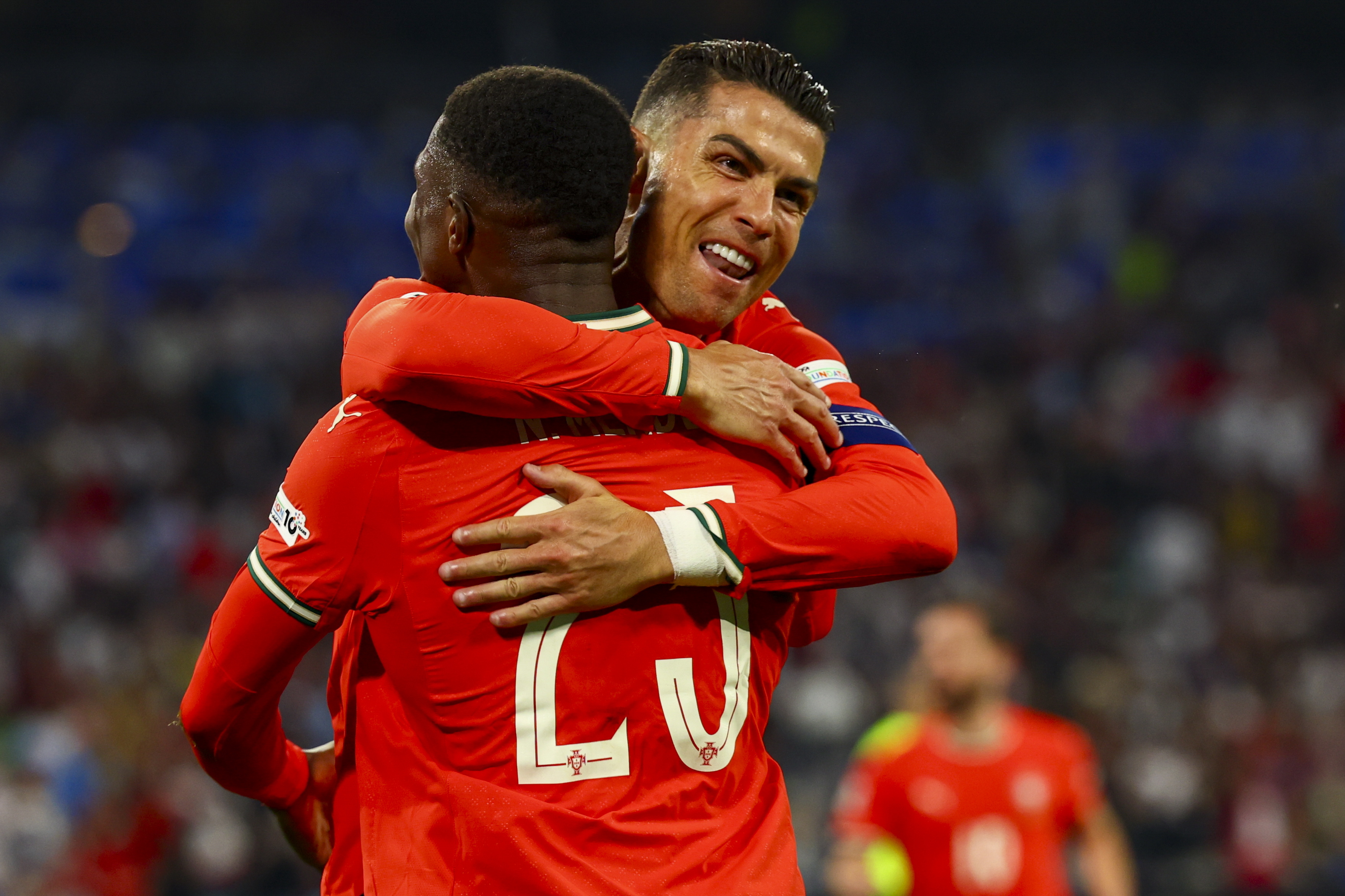 关于葡萄牙击败匈牙利,稳固领先地位的信息 关于葡萄牙击败匈牙利,稳固领先地位的信息