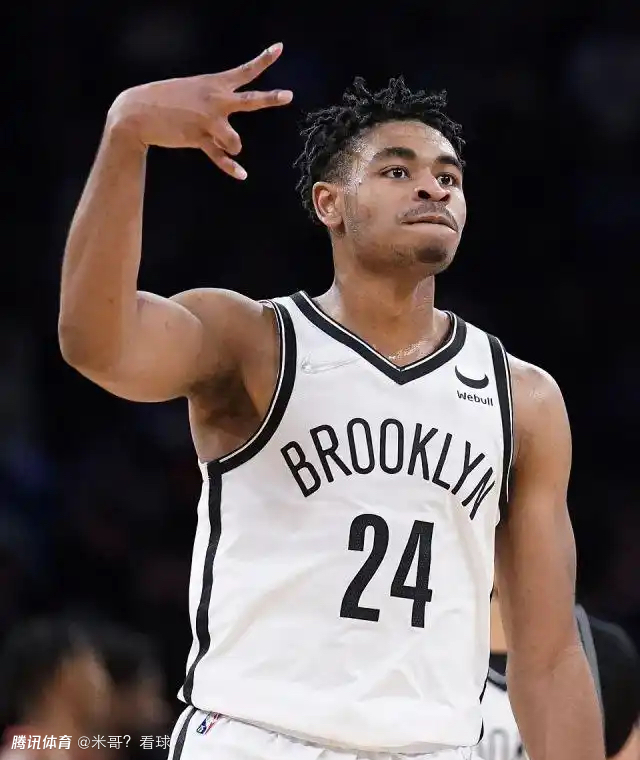 aoa体育培训-篮网主场挑战开拓者，争夺胜利