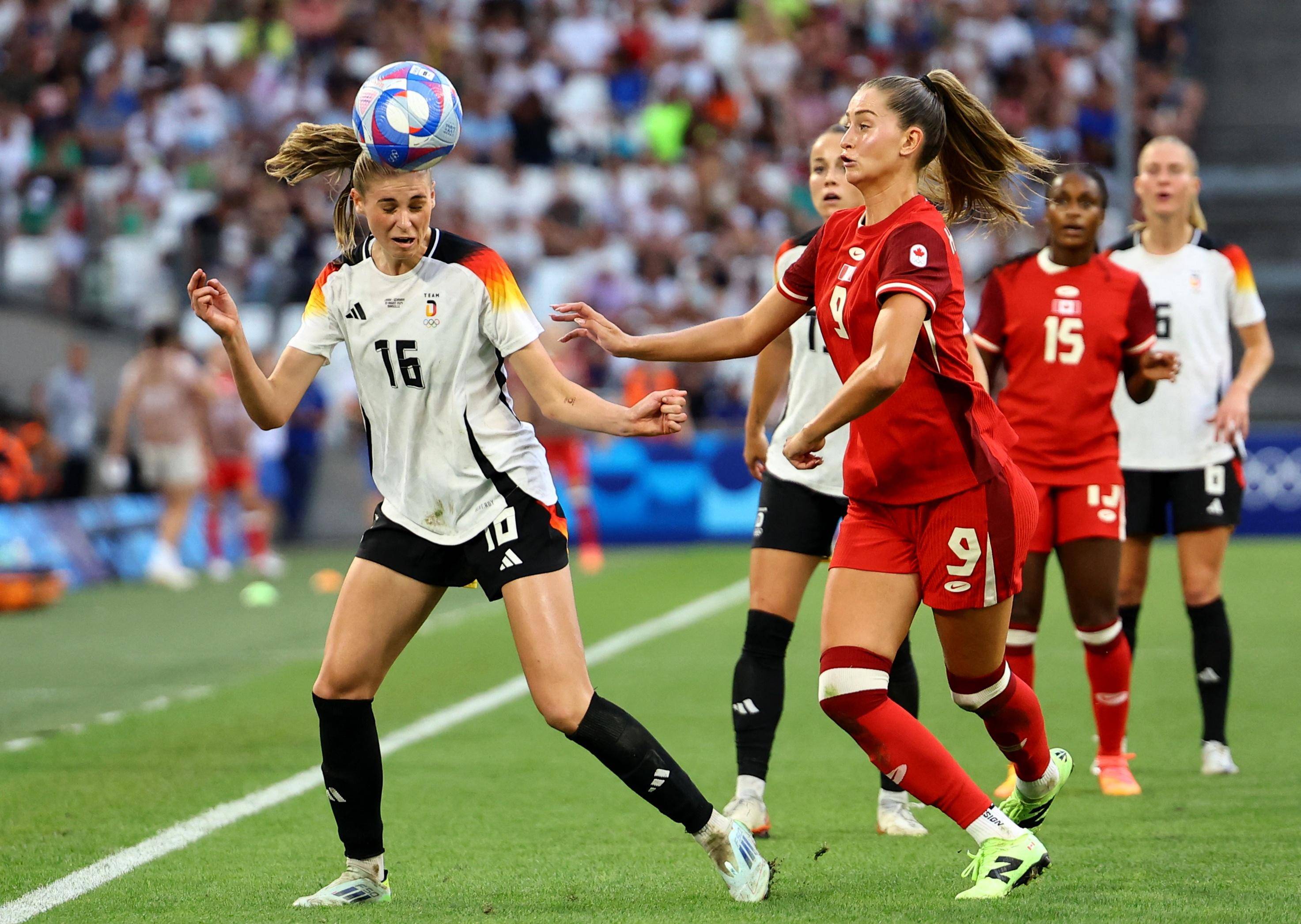 包含加拿大女足比赛引发热闹场面的词条 包含加拿大女足比赛引发热闹场面的词条