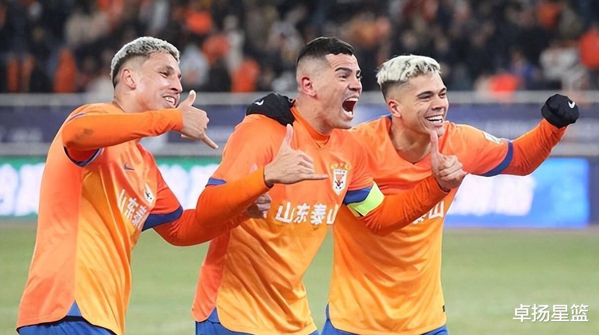 阵容大调整,球队面临挑战与机遇 阵容大调整,球队面临挑战与机遇