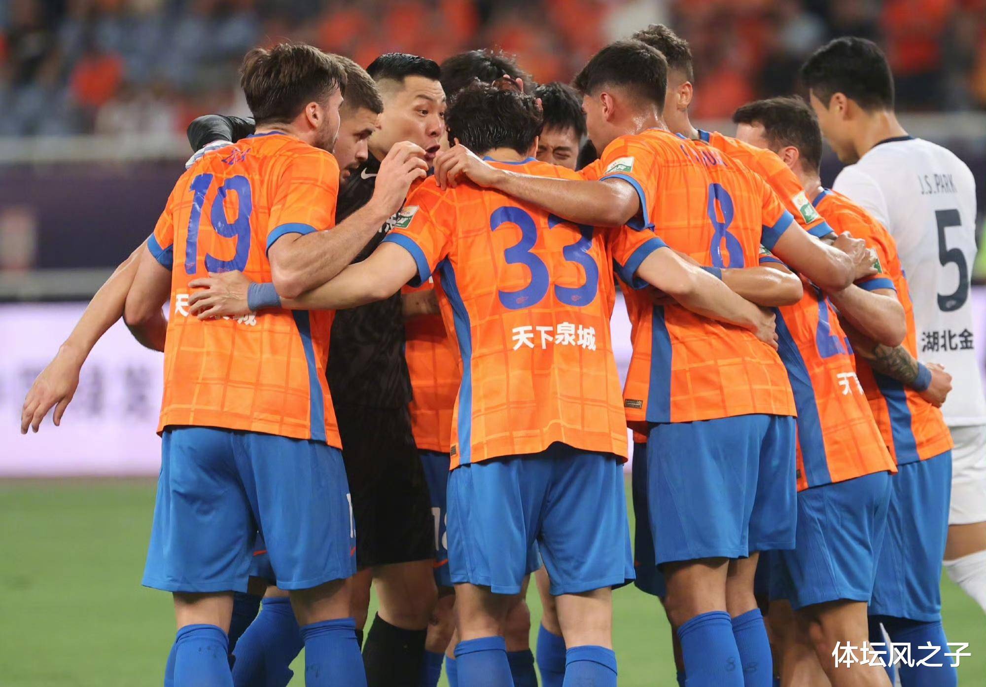 中场推进困难重重,前锋进攻困难重重的简单介绍 中场推进困难重重,前锋进攻困难重重的简单介绍