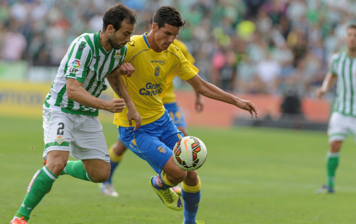 包含德累斯顿防守过硬，逼平强敌的词条